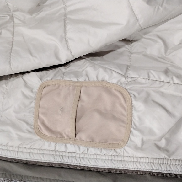 Ailin gray/green zip vest. XS - Picture 10 of 13